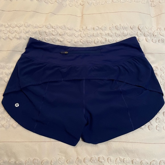 Lulu lemon shorts - Picture 3 of 5